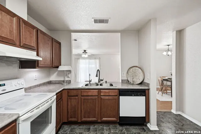 313 Chisholm Trl Seguin, TX 78155