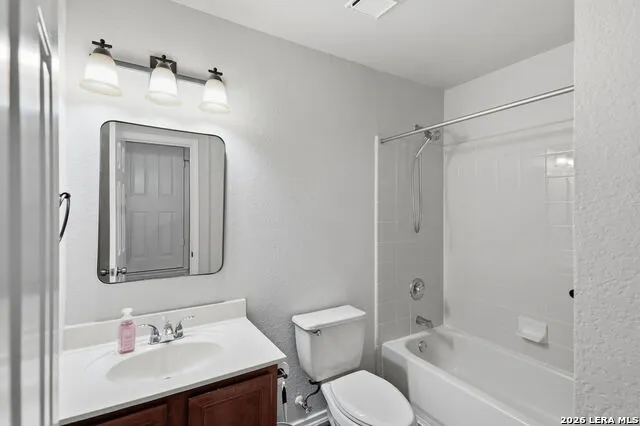 313 Chisholm Trl Seguin, TX 78155