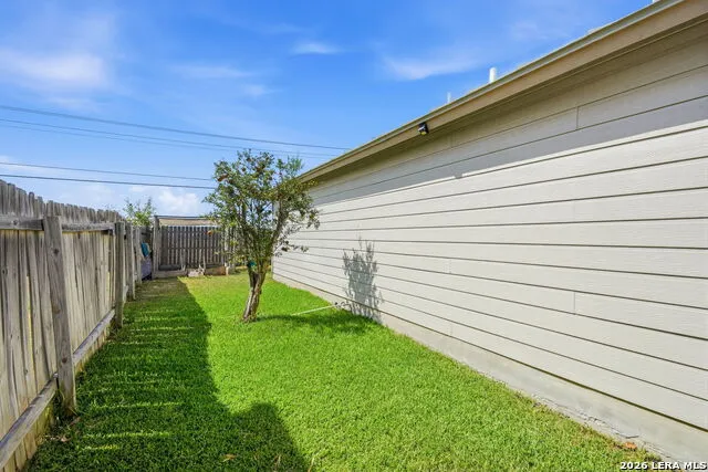 313 Chisholm Trl Seguin, TX 78155