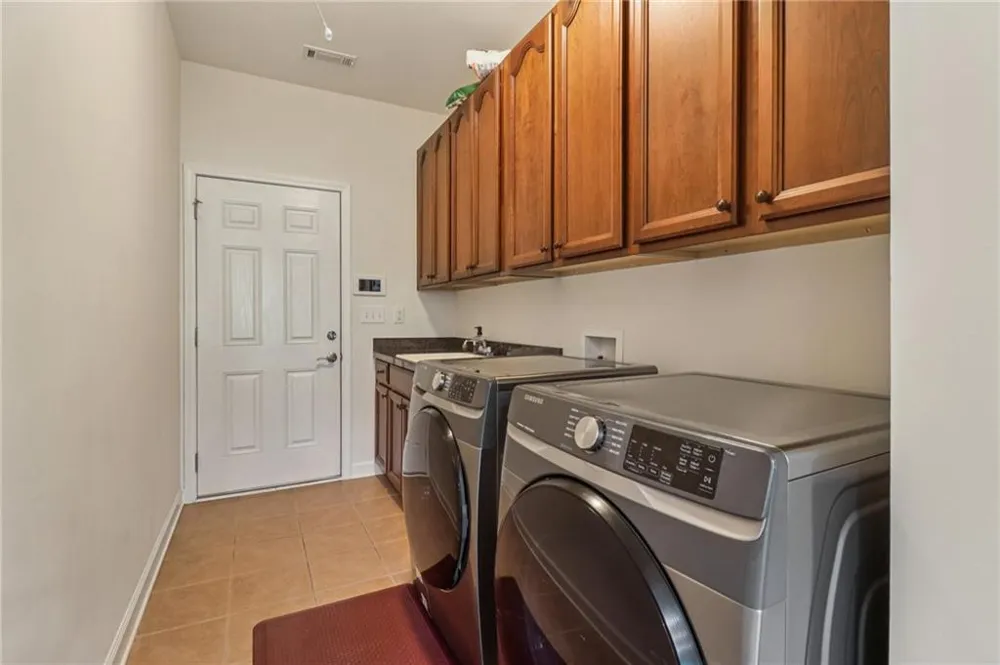 3217 Black Gum Lane SW Gainesville, GA 30504