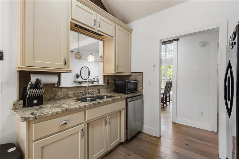 1890 Mcconnell Road Grayson, GA 30017