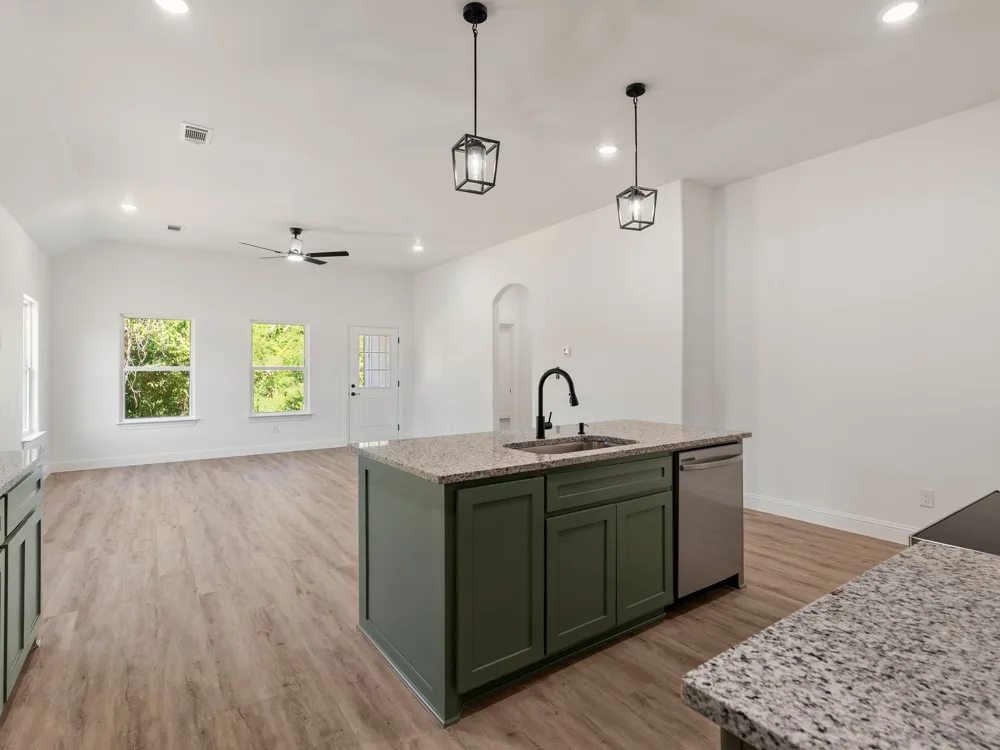 101 Oak Street Ector, TX 75439