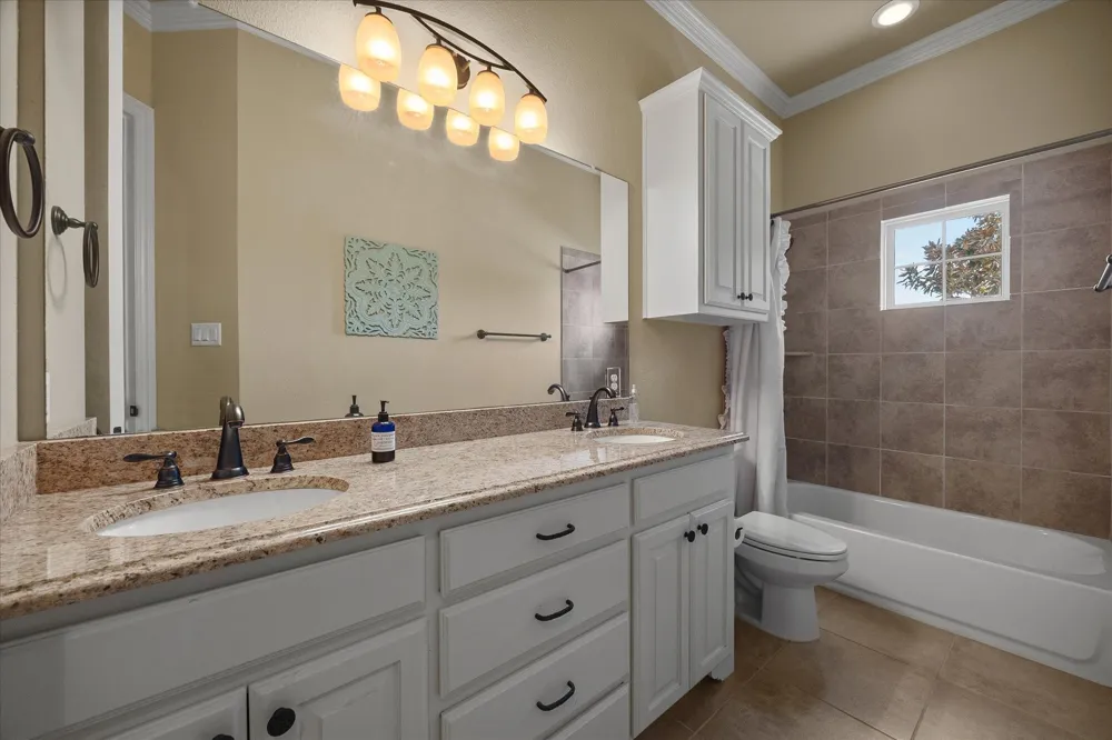 1700 Bison Meadow Lane Heath, TX 75032