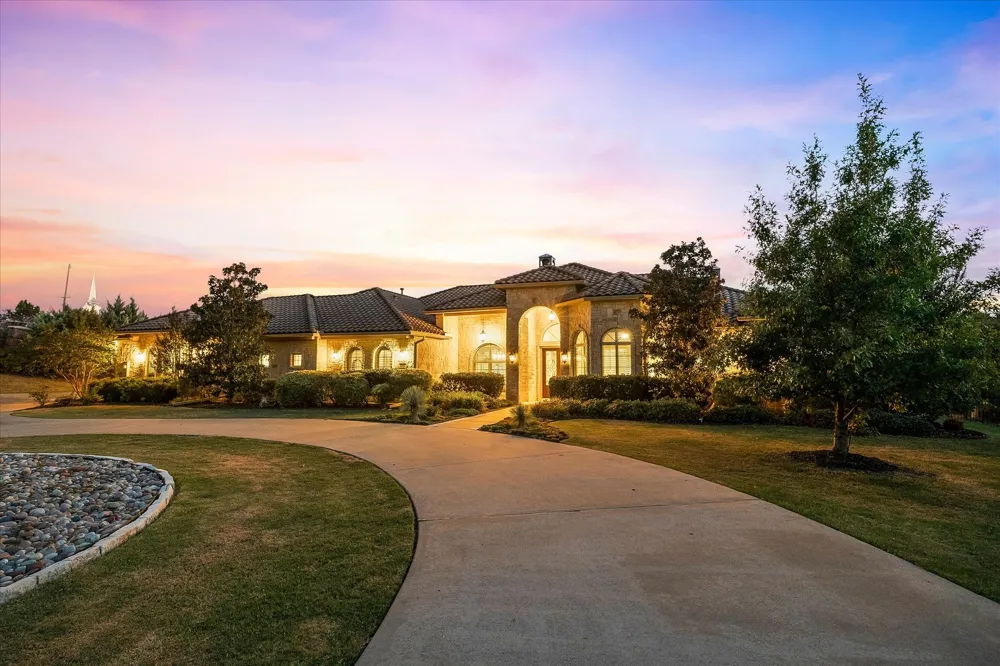 1700 Bison Meadow Lane Heath, TX 75032