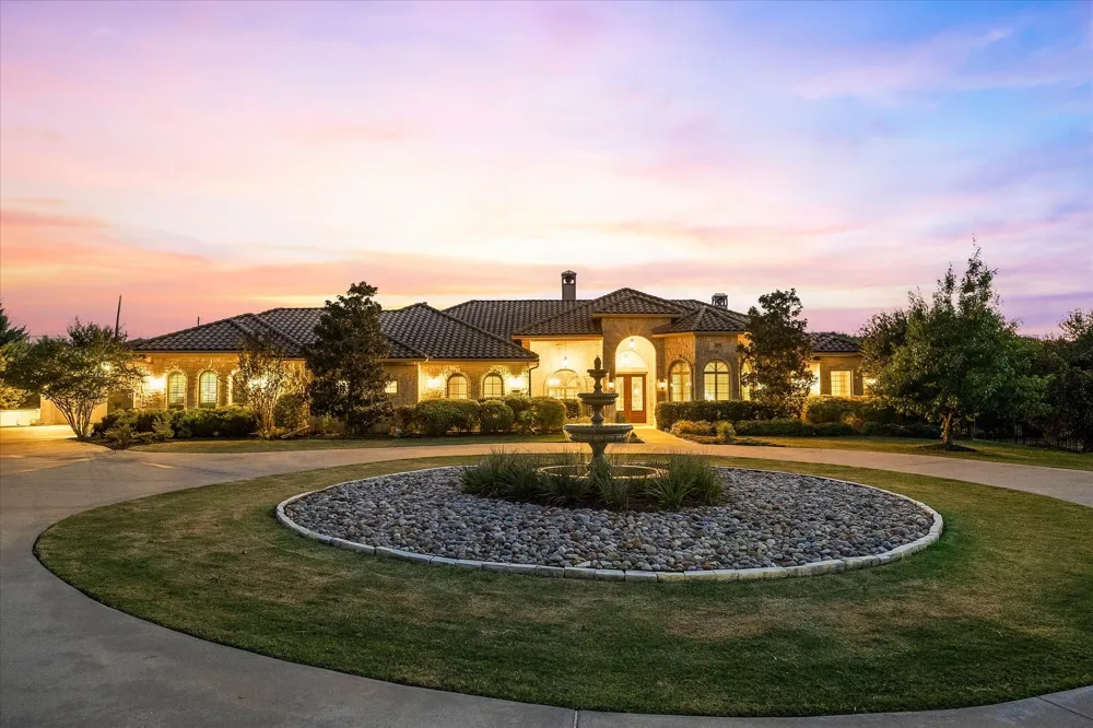 1700 Bison Meadow Lane Heath, TX 75032
