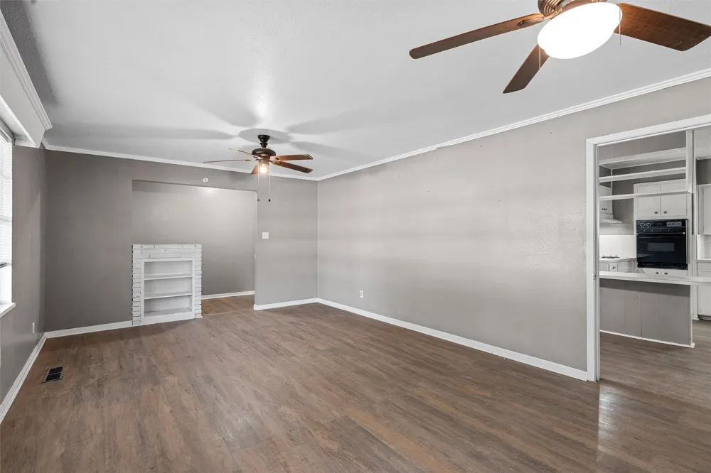 733 W 5th Street McGregor, TX 76657