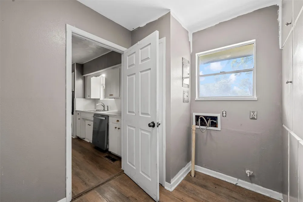 733 W 5th Street McGregor, TX 76657