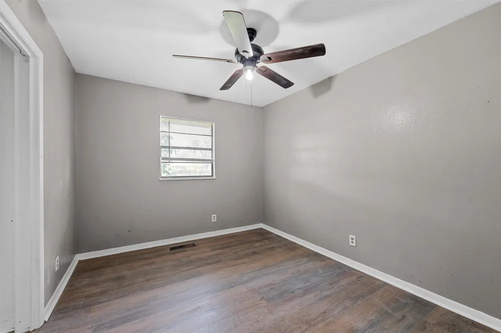 733 W 5th Street McGregor, TX 76657