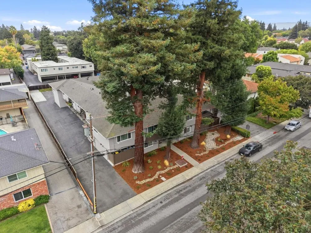 239 Easy Street Mountain View, CA 94043