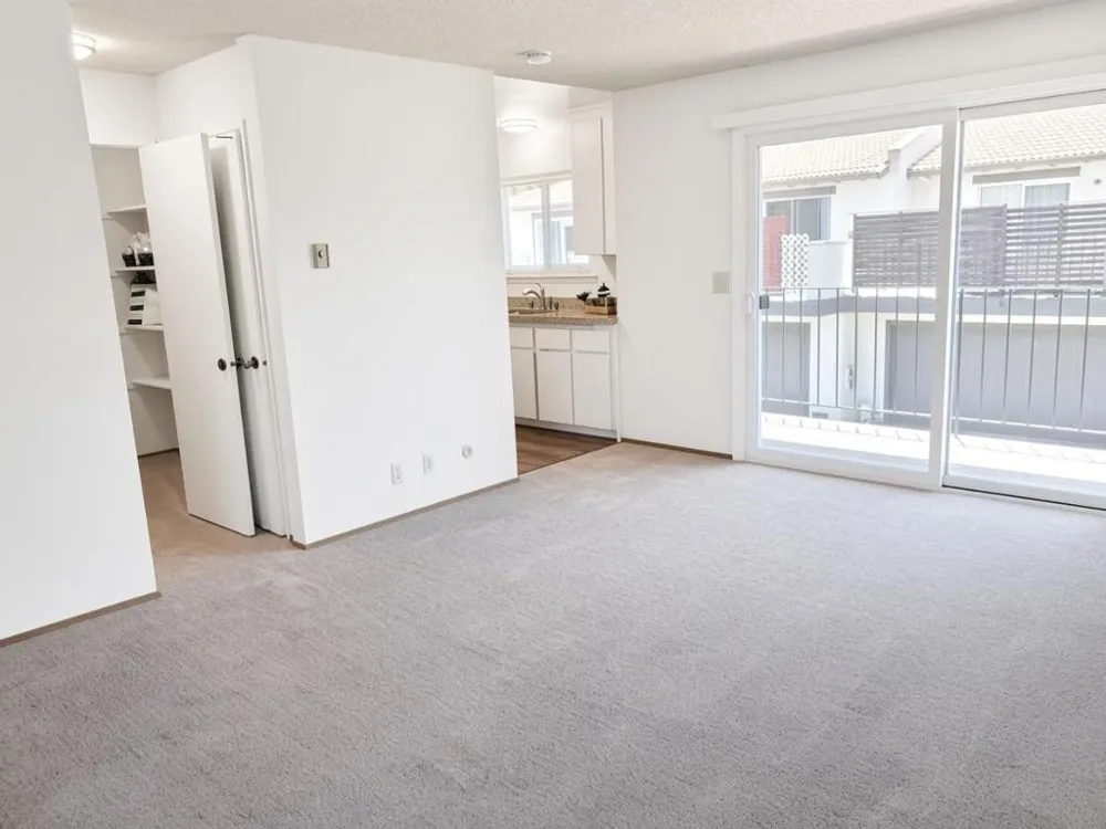 239 Easy Street Mountain View, CA 94043