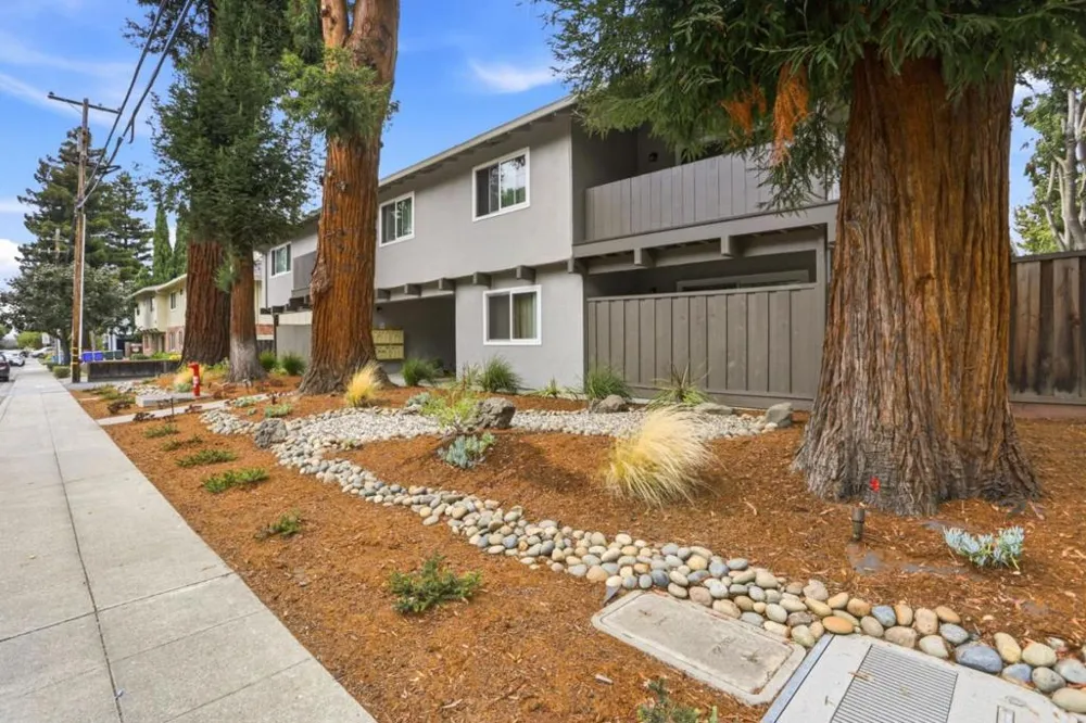 239 Easy Street Mountain View, CA 94043