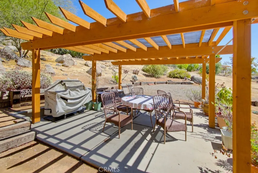 1691 Roble Grande Road Alpine, CA 91901