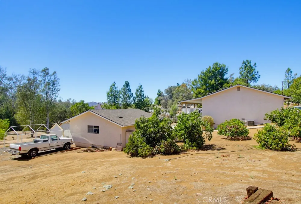 1691 Roble Grande Road Alpine, CA 91901