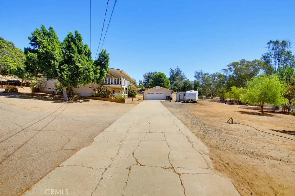 1691 Roble Grande Road Alpine, CA 91901