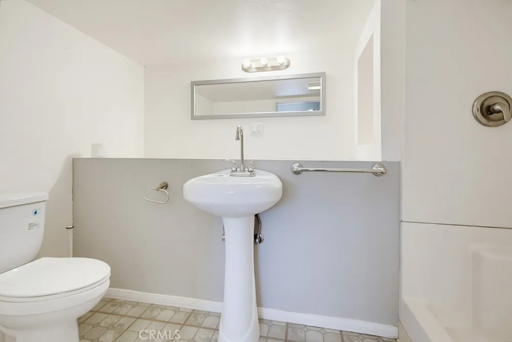 1691 Roble Grande Road Alpine, CA 91901