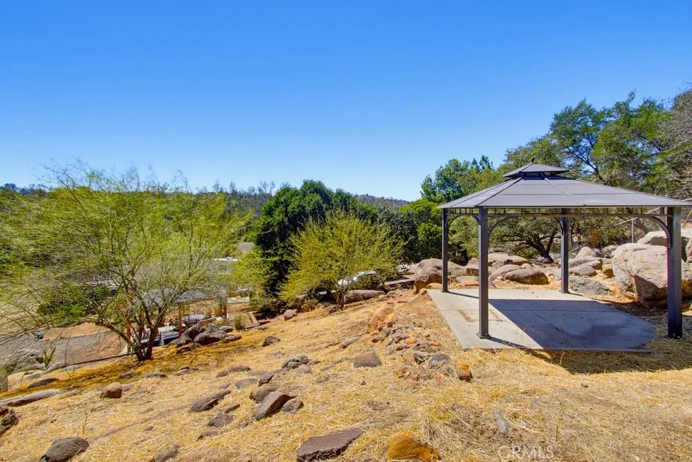 1691 Roble Grande Road Alpine, CA 91901