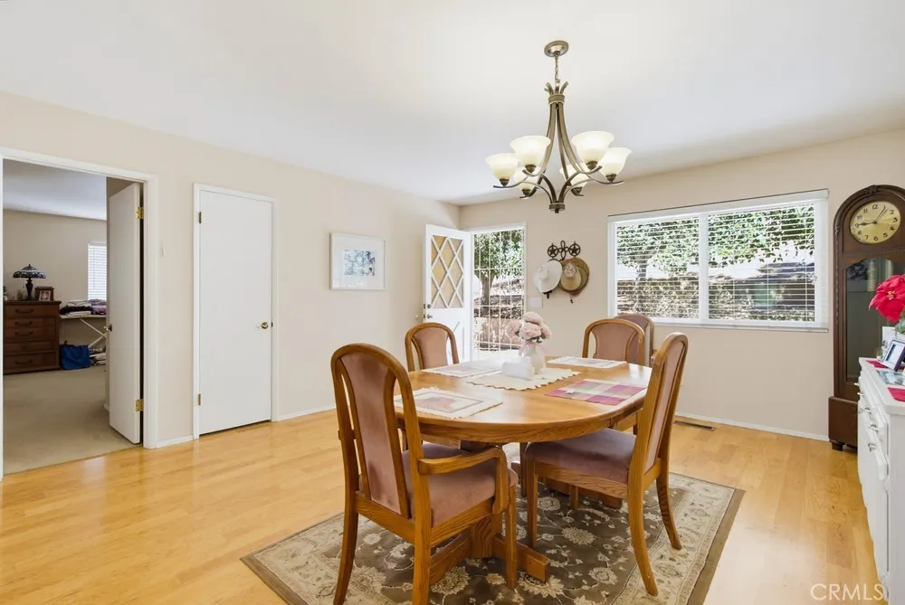 1691 Roble Grande Road Alpine, CA 91901