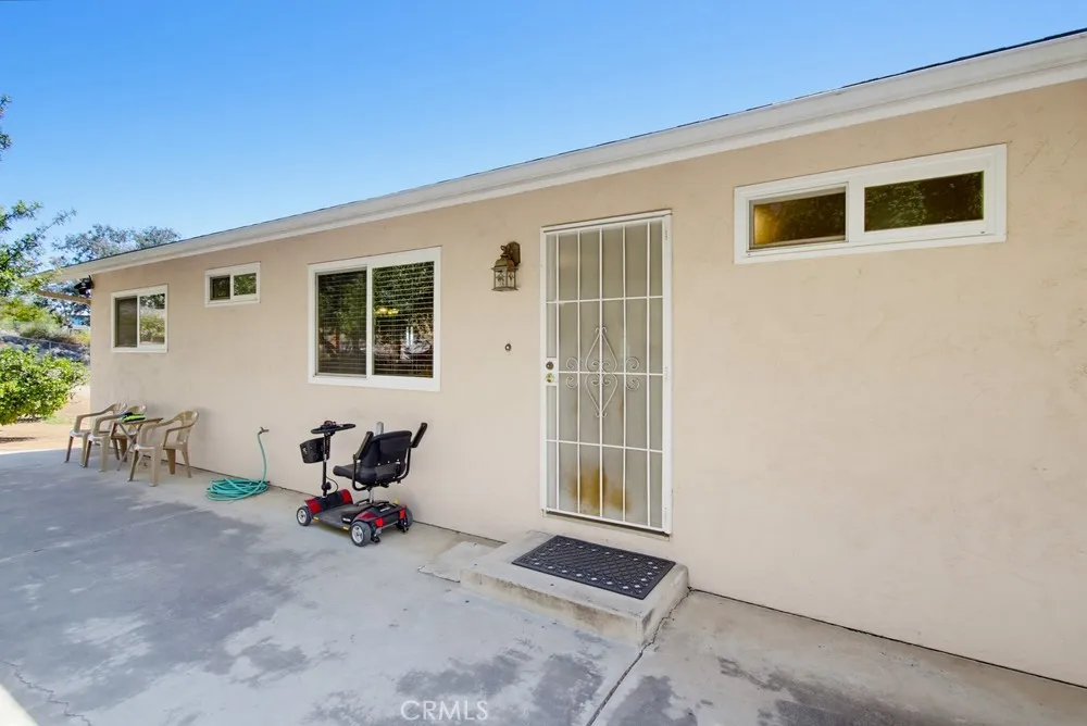 1691 Roble Grande Road Alpine, CA 91901