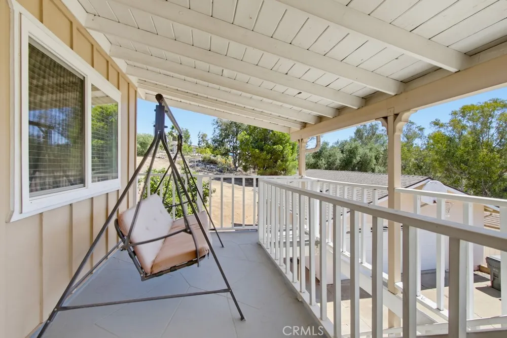 1691 Roble Grande Road Alpine, CA 91901