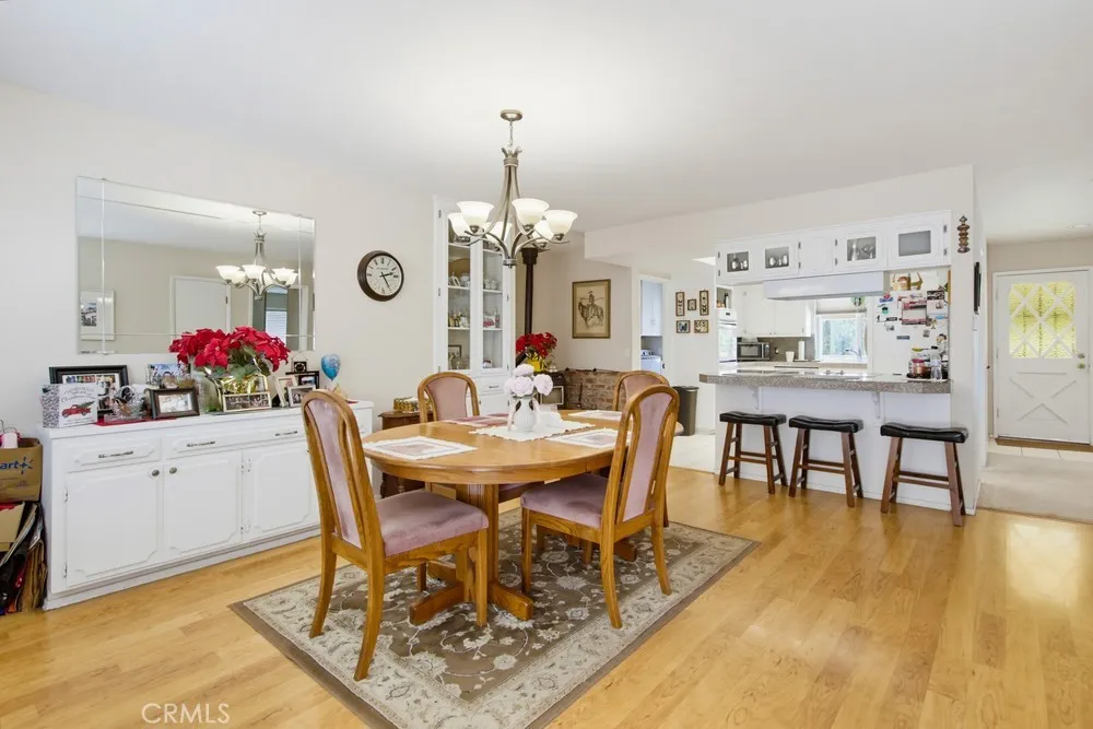 1691 Roble Grande Road Alpine, CA 91901