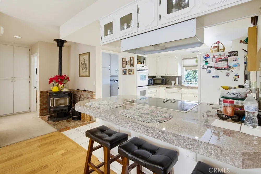 1691 Roble Grande Road Alpine, CA 91901