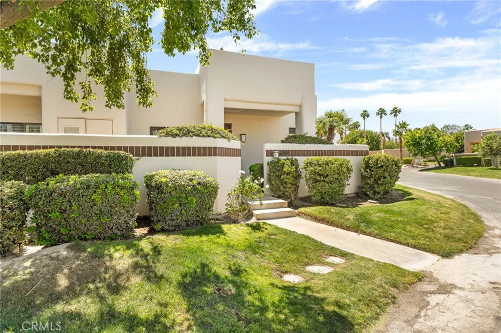 67451 Toltec Court Cathedral City, CA 92234