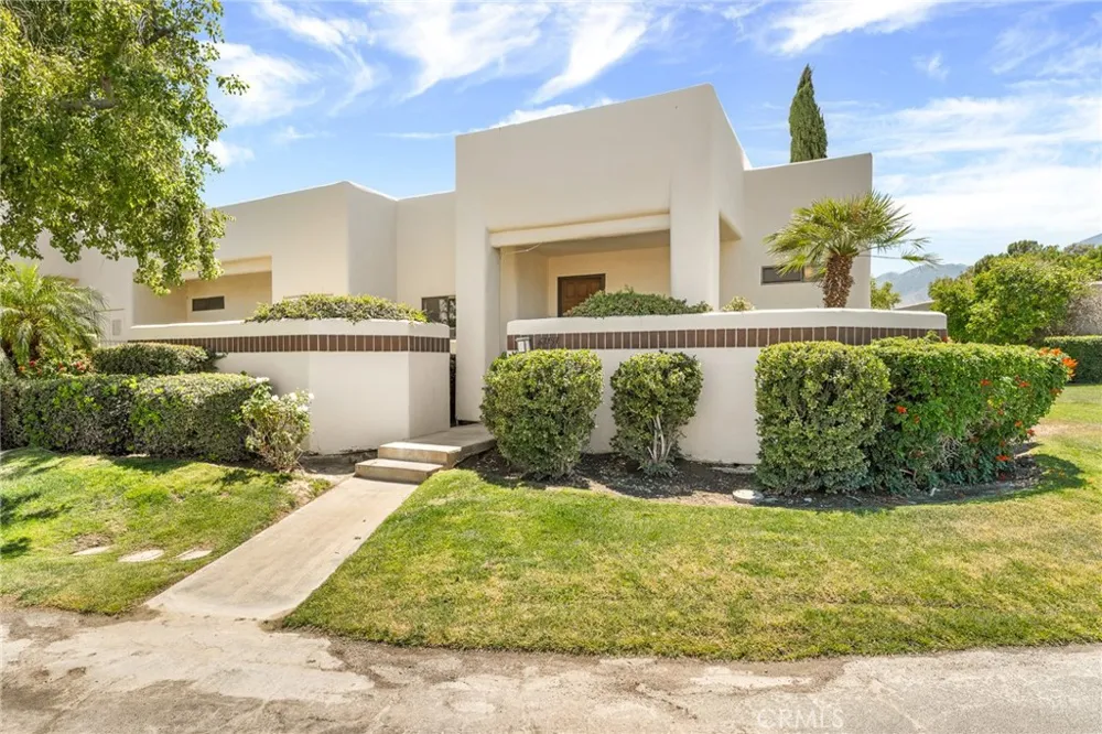 67451 Toltec Court Cathedral City, CA 92234