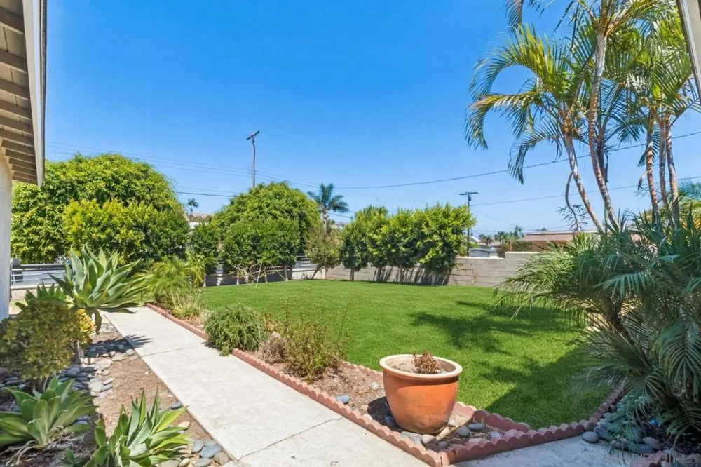 4119 Thomas St Oceanside, CA 92056