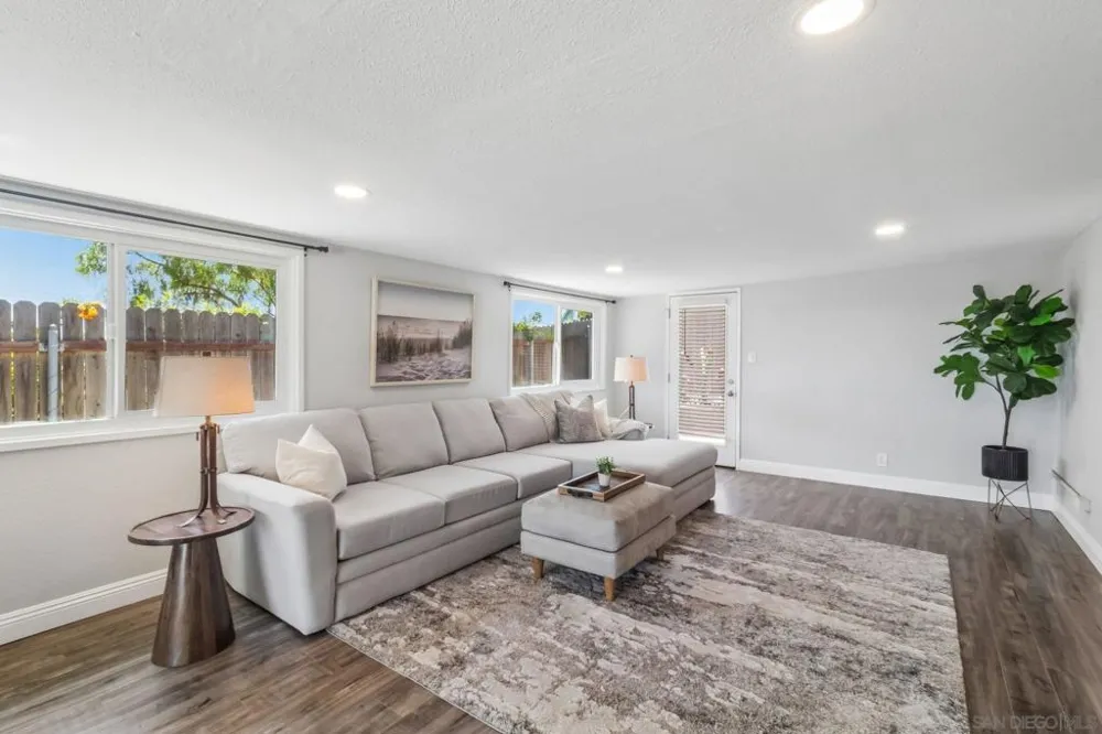 4119 Thomas St Oceanside, CA 92056