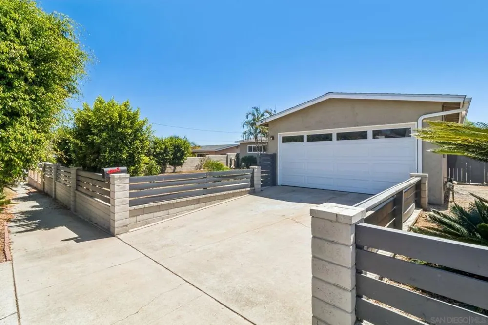 4119 Thomas St Oceanside, CA 92056