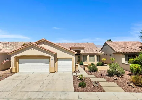 78528 Sunrise Canyon Avenue