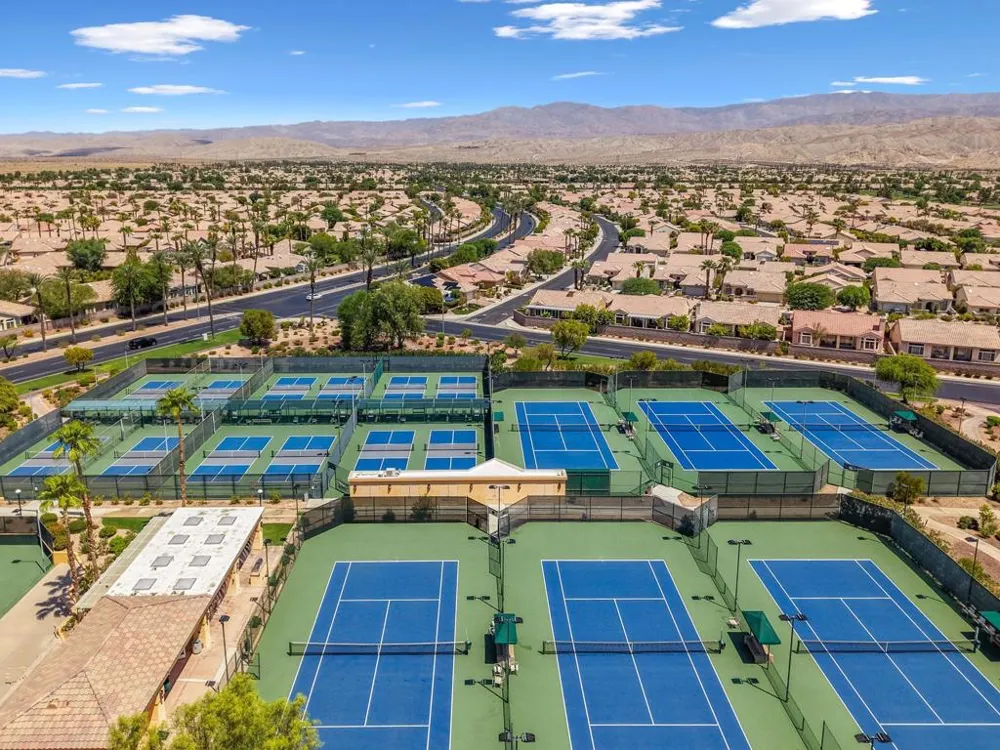 78528 Sunrise Canyon Avenue Palm Desert, CA 92211