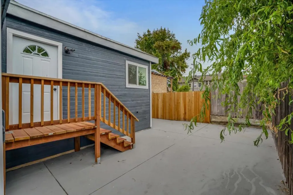 4006 Carrington Street Oakland, CA 94601