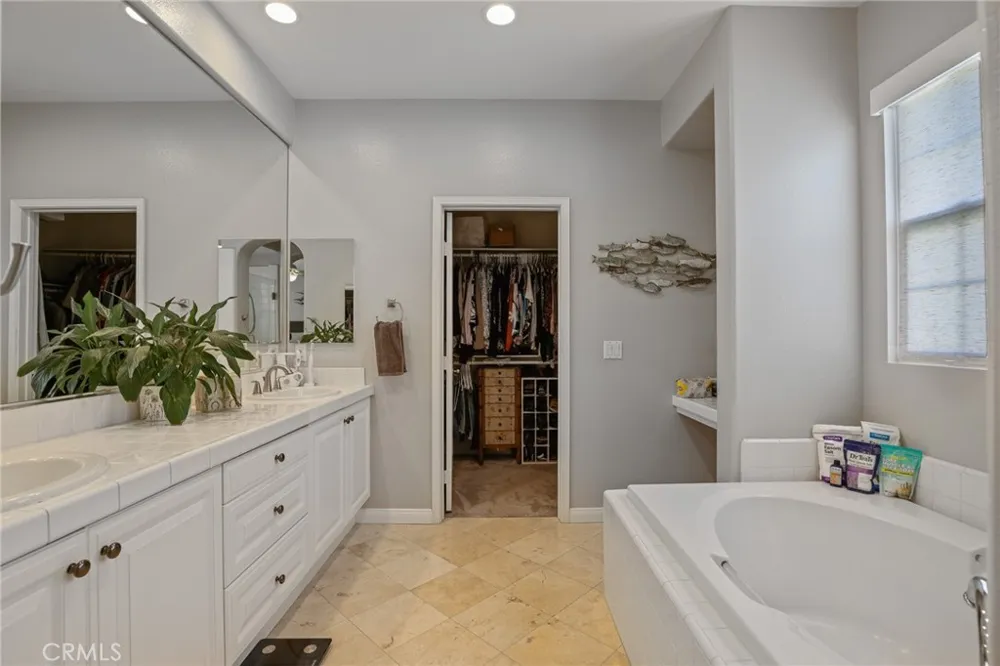 15 Calle Clasico San Clemente, CA 92673