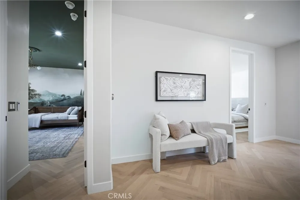 17437 Oak Creek Court Encino, CA 91316
