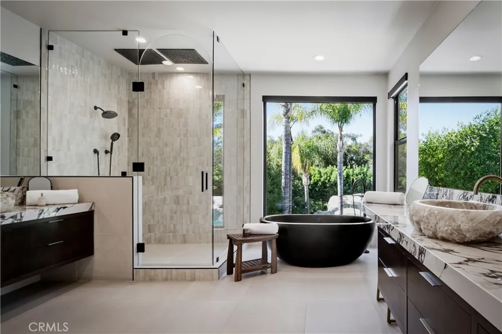 17437 Oak Creek Court Encino, CA 91316