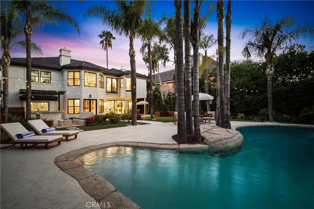 17437 Oak Creek Court Encino, CA 91316