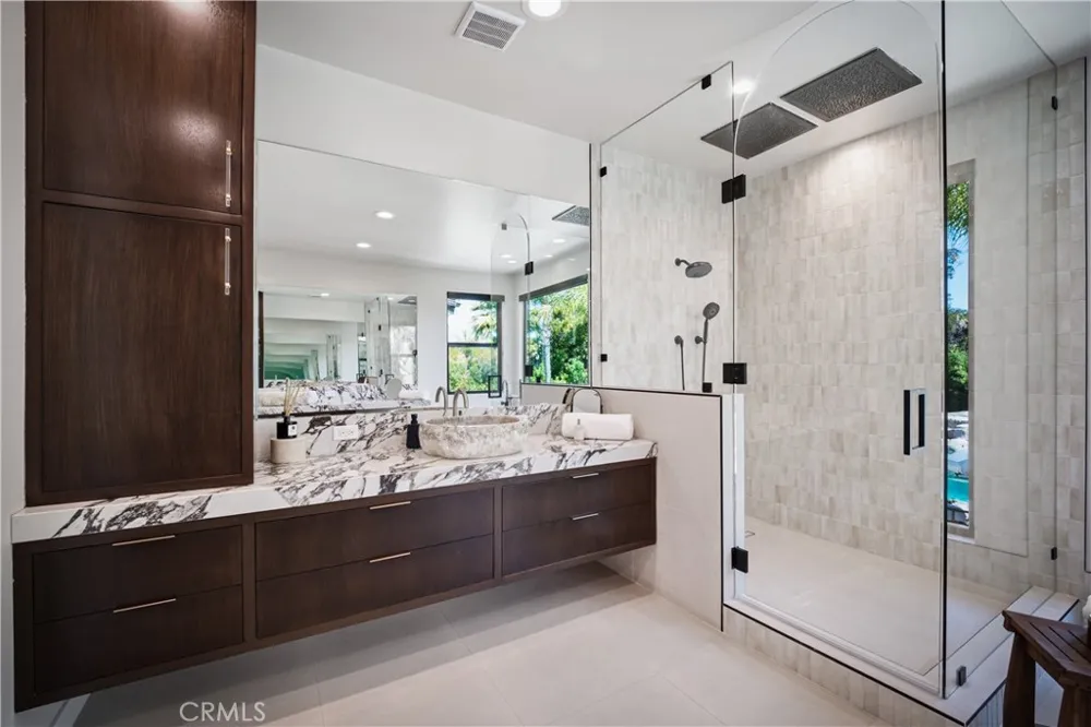17437 Oak Creek Court Encino, CA 91316