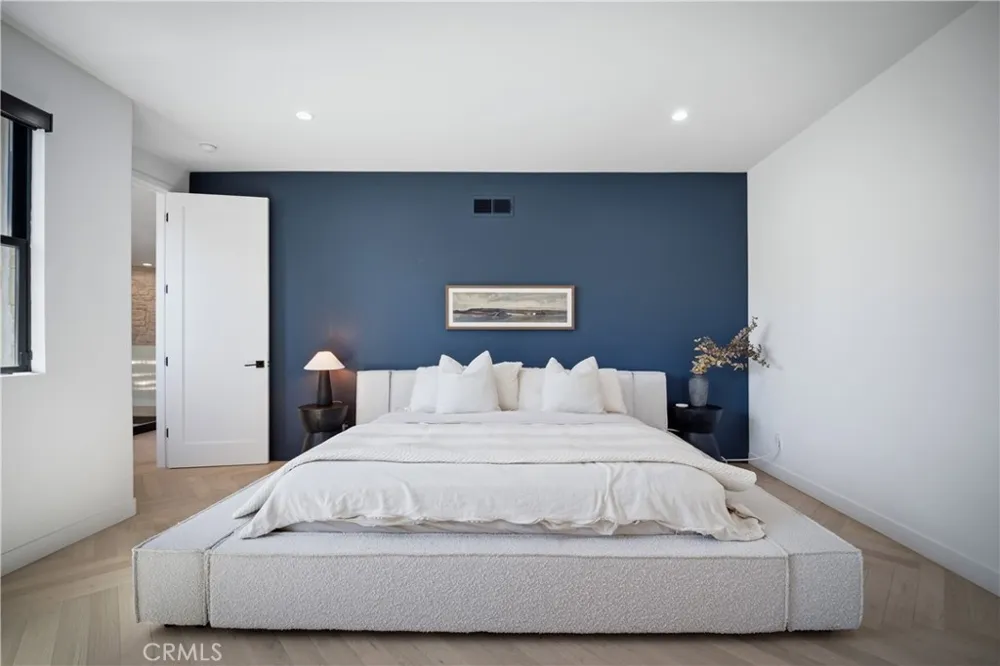 17437 Oak Creek Court Encino, CA 91316
