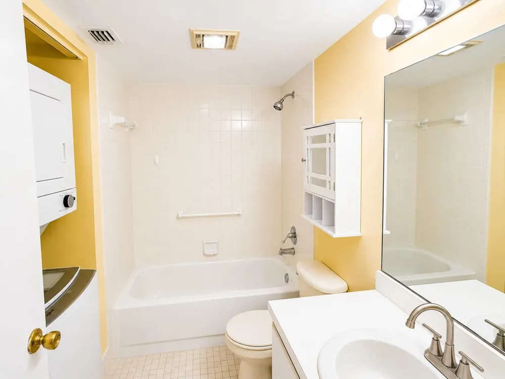 1400 SW 124TH TERRACE #105Q Pembroke Pines, FL 33027