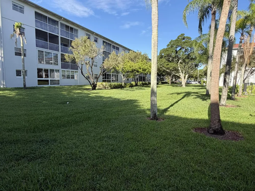 1400 SW 124TH TERRACE #105Q Pembroke Pines, FL 33027