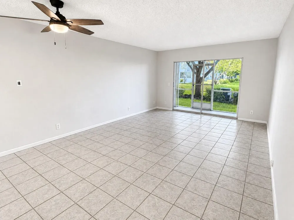 1400 SW 124TH TERRACE #105Q Pembroke Pines, FL 33027