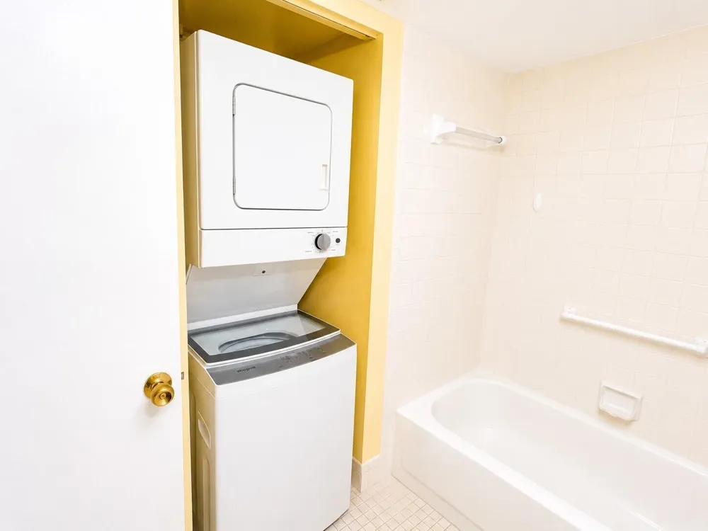 1400 SW 124TH TERRACE #105Q Pembroke Pines, FL 33027