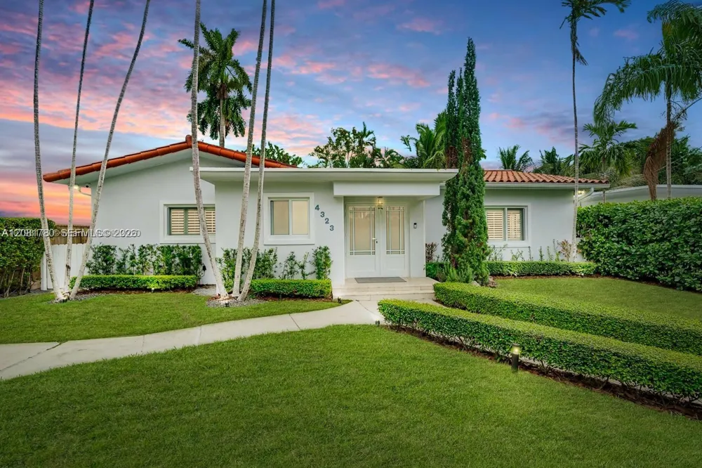 4323 Bay Rd Miami Beach, FL 33140