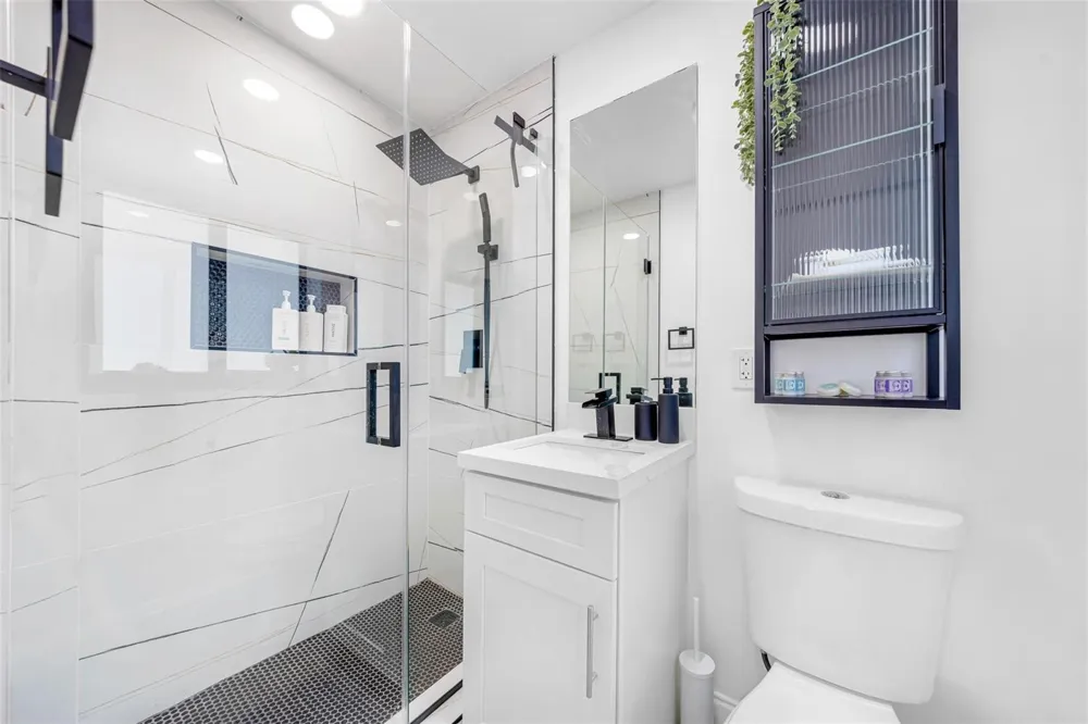 2925 NE 1ST AVENUE Wilton Manors, FL 33334
