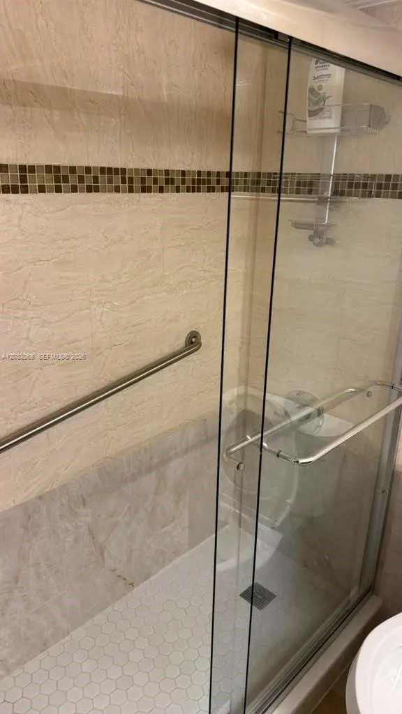 2770 W 61st Pl #204 Hialeah, FL 33016