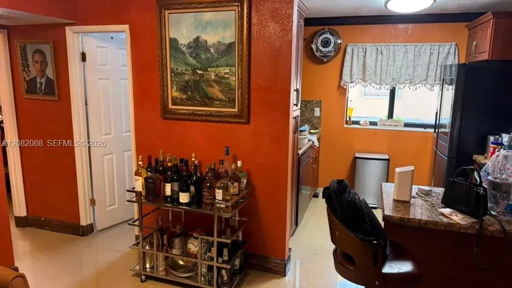 2770 W 61st Pl #204 Hialeah, FL 33016