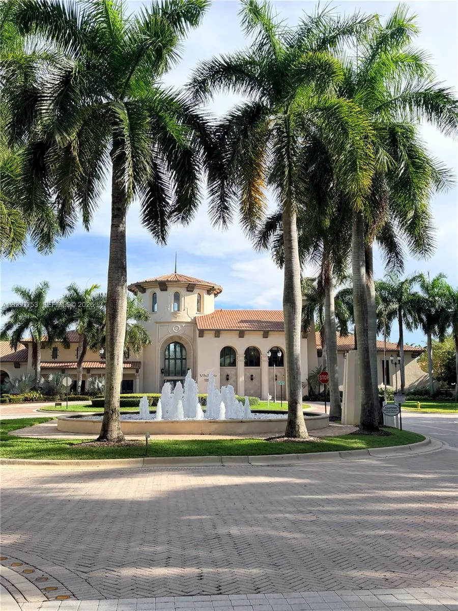 3331 NW 124th Ter Sunrise, FL 33323