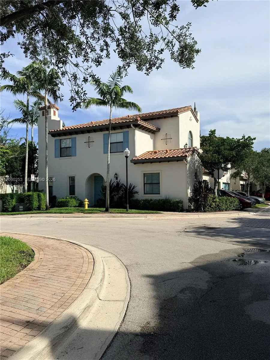 3331 NW 124th Ter Sunrise, FL 33323
