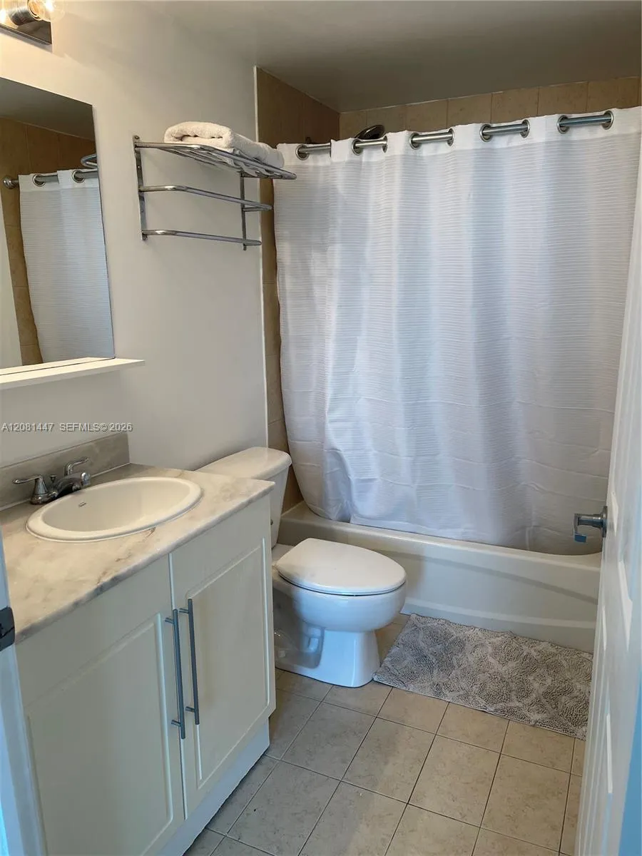 275 NE 18th St #1907 Miami, FL 33132